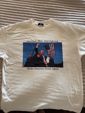 TRUMP- White Graphic Short Sleeve Crewneck T-Shirt - Patriotic Photo Print